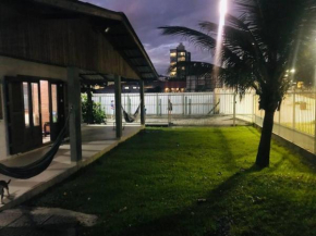 Casa pé na areia, de frente ao mar em Itapema